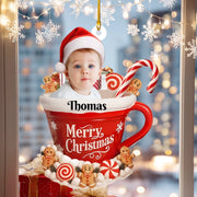 Personalisiertes Babyfoto „Frohe Weihnachten“ Acrylornament – Benutzerdefinierter Name, Gesicht & Hautton