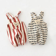 Gestreifte Baby-Strampler: Niedliche Frühlings-Overalls