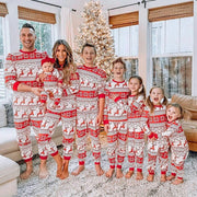 Set de pijamas navideños a juego para toda la familia